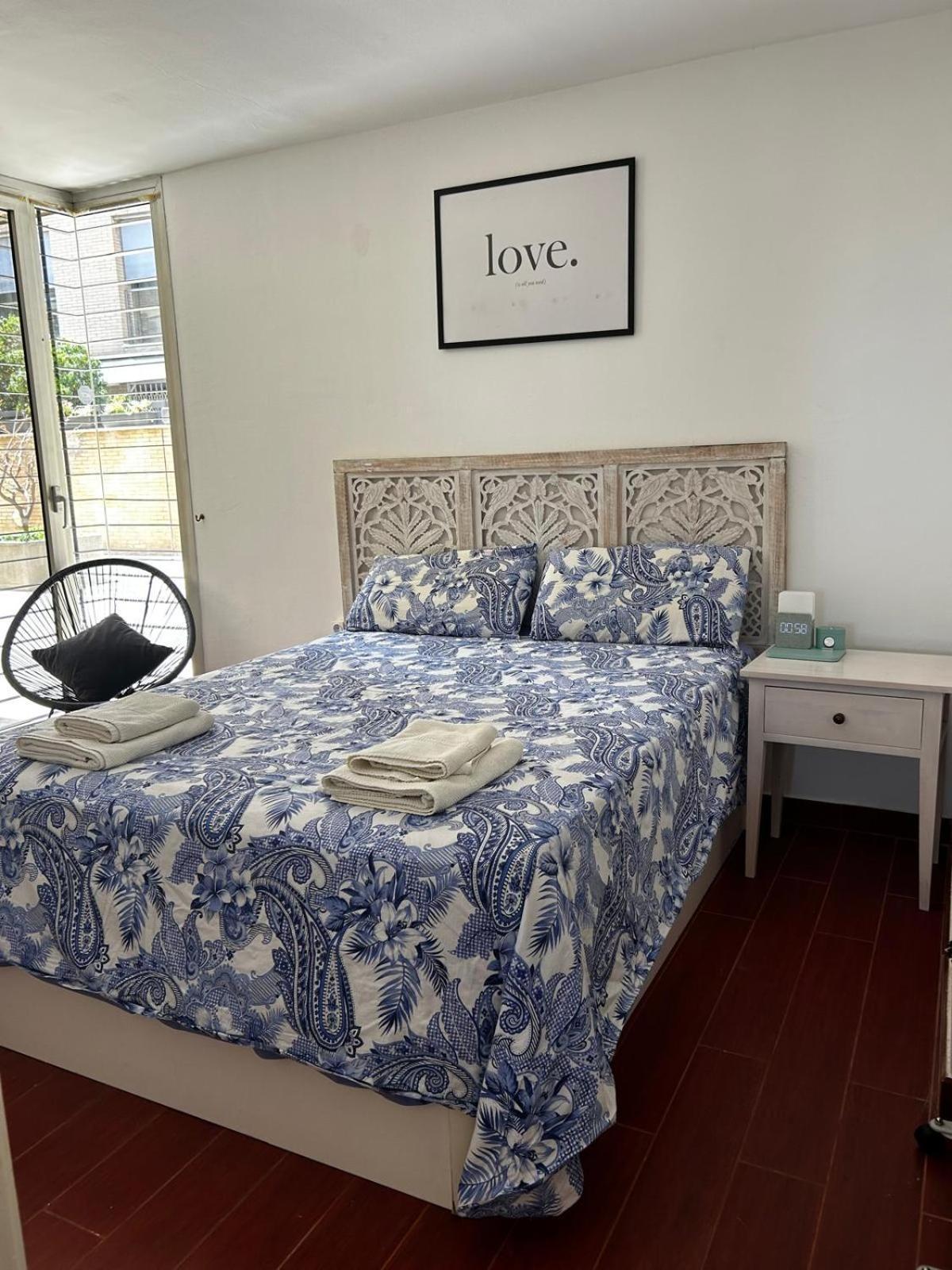 Beachfront Family Oasis - 2br For 4 Barcelone